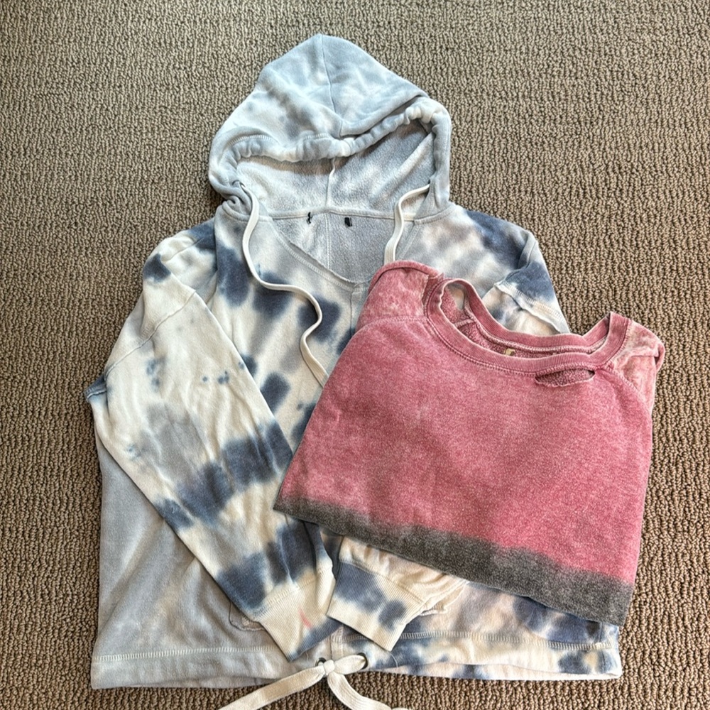 Tie-Dye Sweatshirt Bundle S/M
